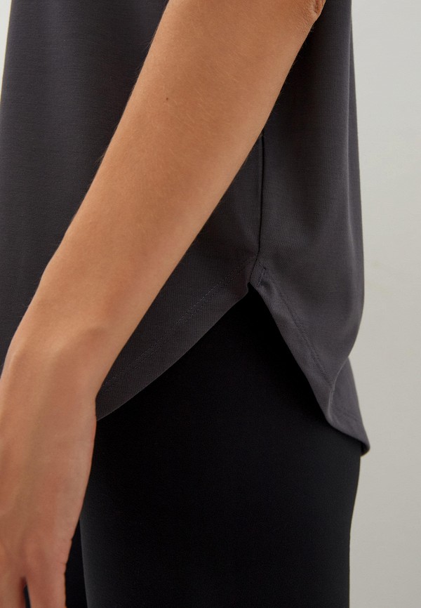 фото Футболка спортивная zarina