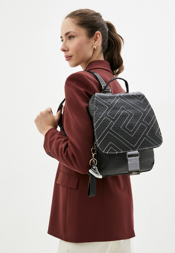 фото Рюкзак и брелок артми