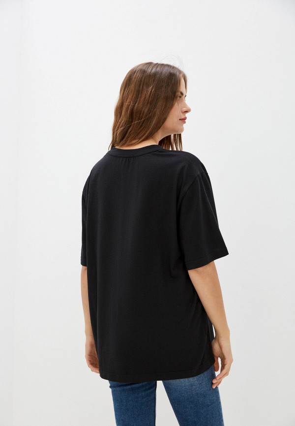 фото Футболка petrichor