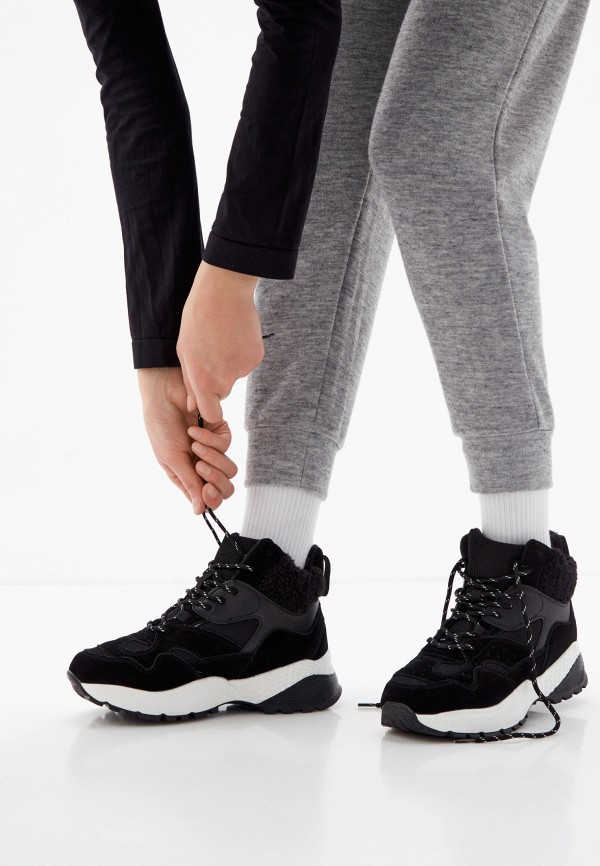 фото Кроссовки escan