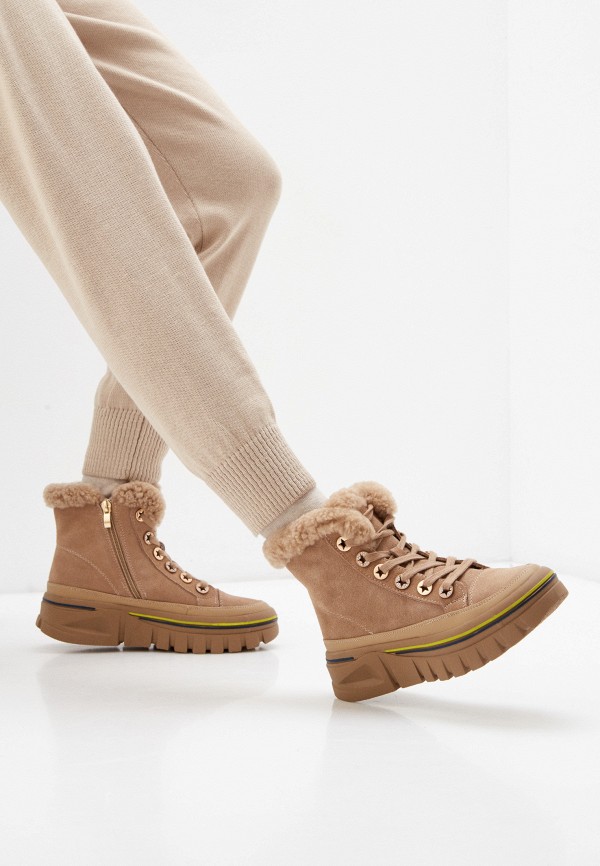 фото Ботинки escan