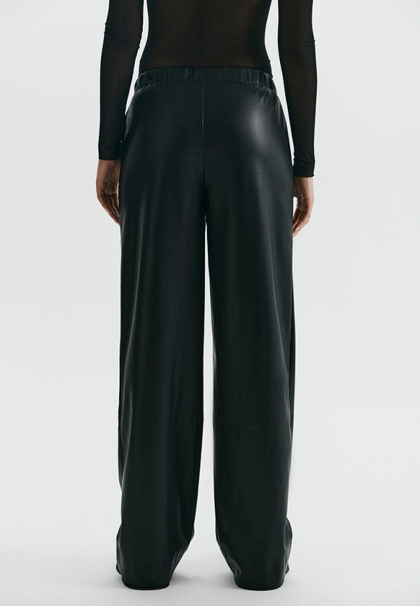 фото Брюки love republic