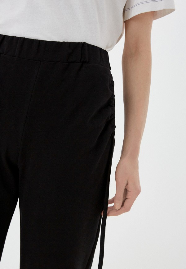 фото Брюки спортивные trendyol