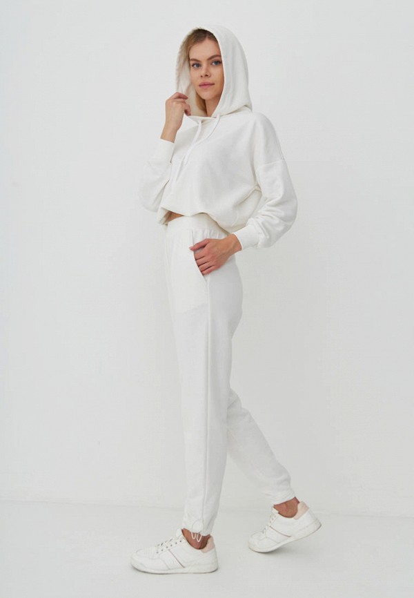 фото Костюм спортивный people in