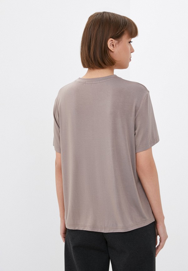 фото Футболка petrichor