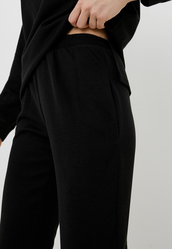 фото Костюм спортивный emansipe