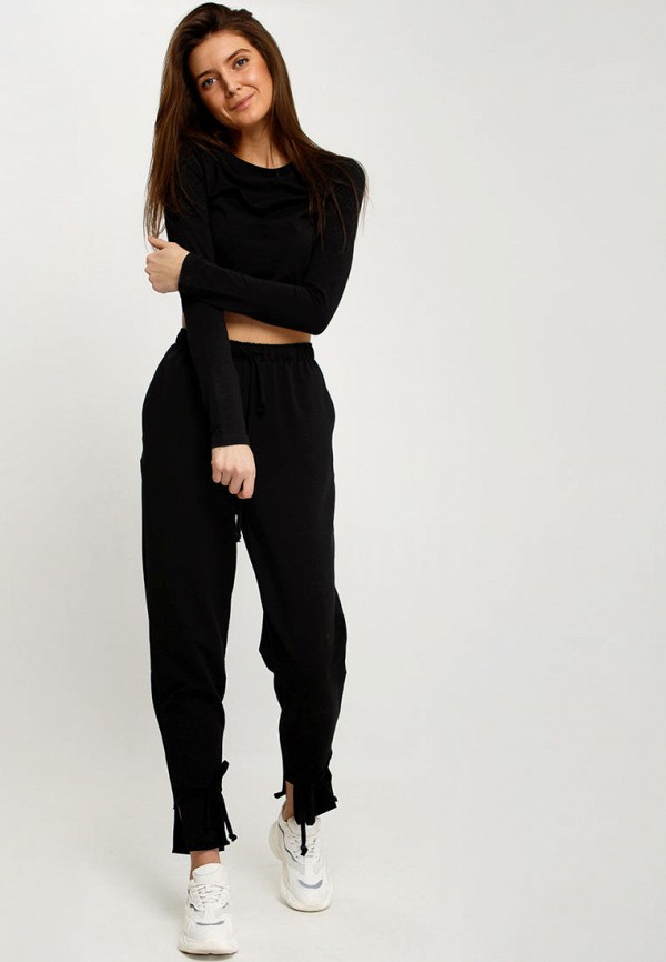 фото Брюки спортивные апрель