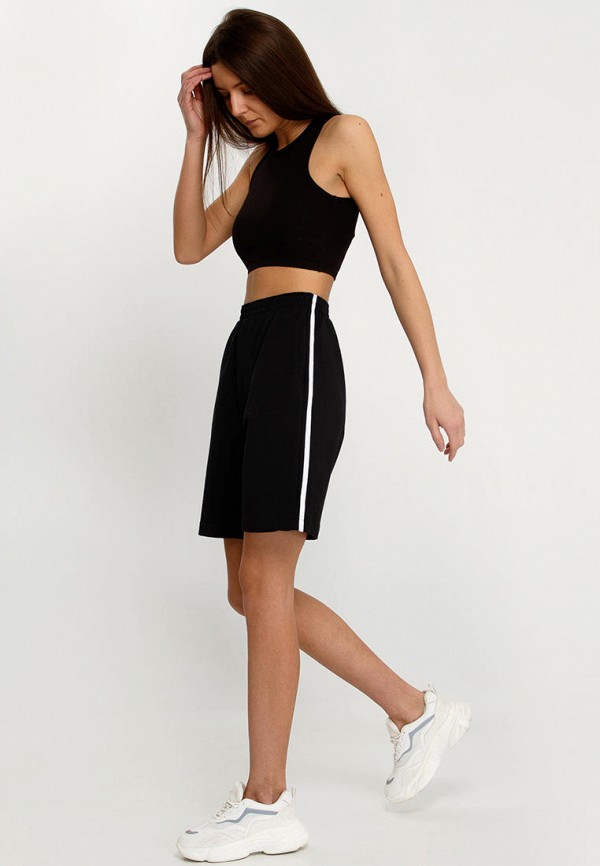 фото Шорты спортивные апрель