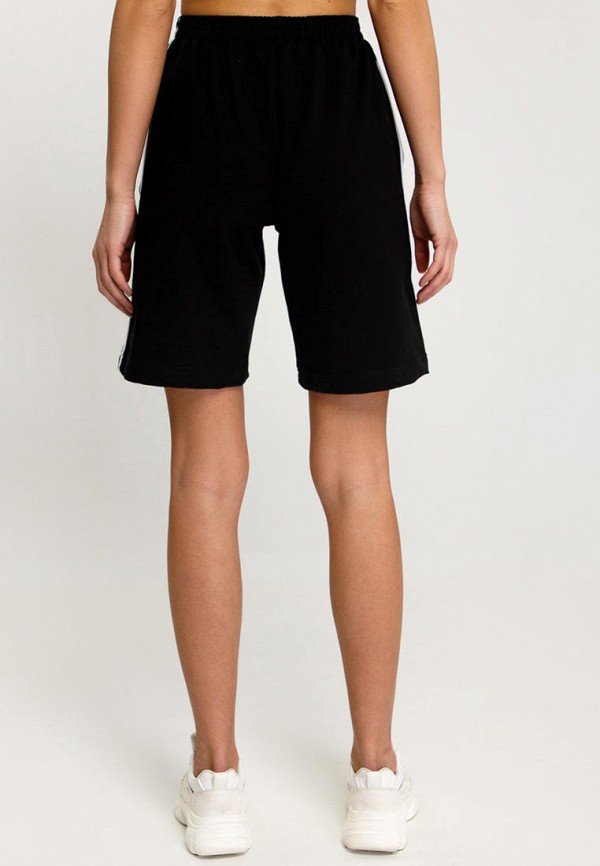 фото Шорты спортивные апрель