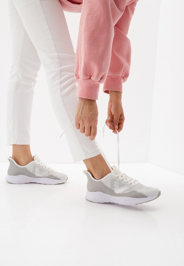 фото Кроссовки escan