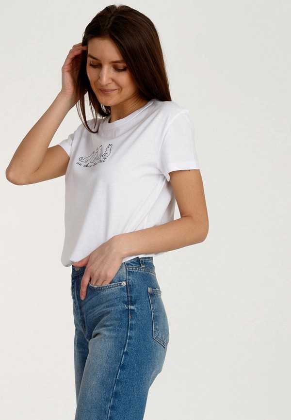 фото Футболка апрель