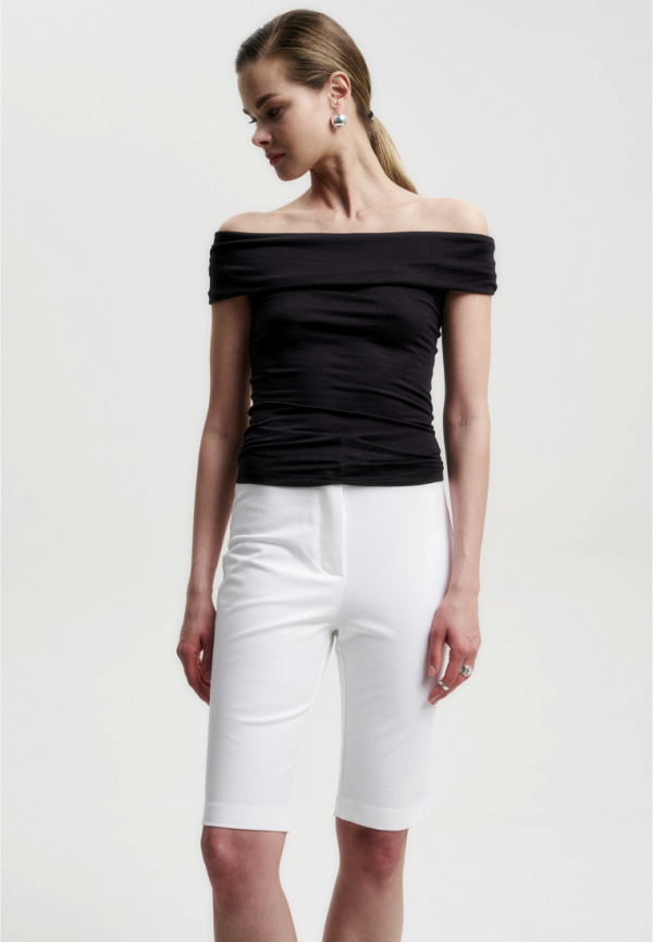 Топ Basis 4900₽