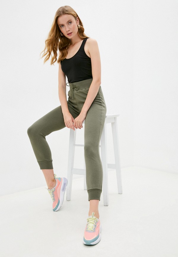 фото Брюки спортивные sela