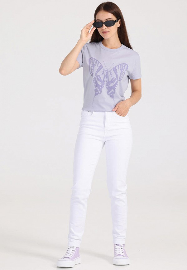 фото Футболка апрель