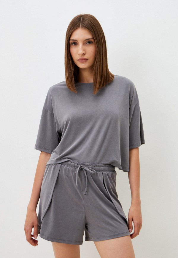 Костюм спортивный Mark Formelle 2999₽