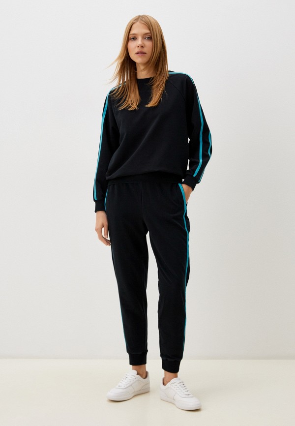 Костюм спортивный Mark Formelle 2699₽