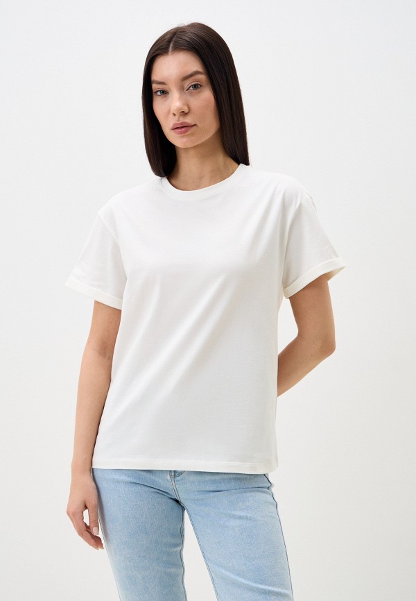 Футболка All We Need 2990₽