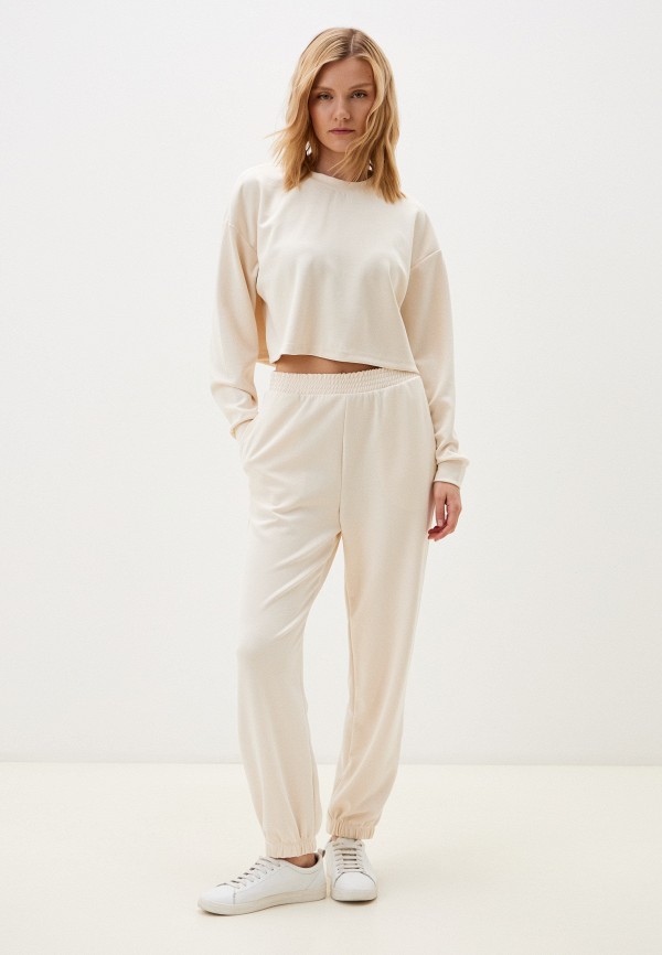 Костюм спортивный Mark Formelle 2999₽