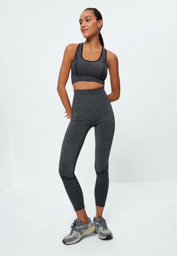 фото Топ спортивный zarina