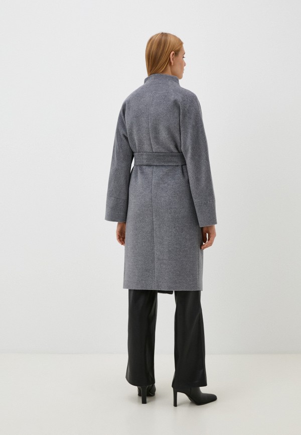 фото Пальто и брошь bella collection