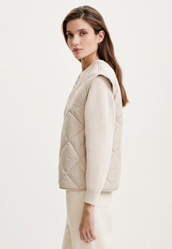 фото Жилет утепленный zarina