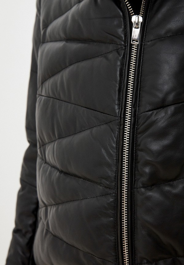 фото Куртка кожаная снежная королева