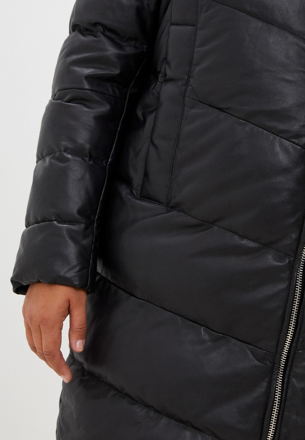 фото Куртка кожаная снежная королева