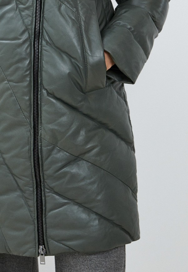 фото Куртка кожаная снежная королева