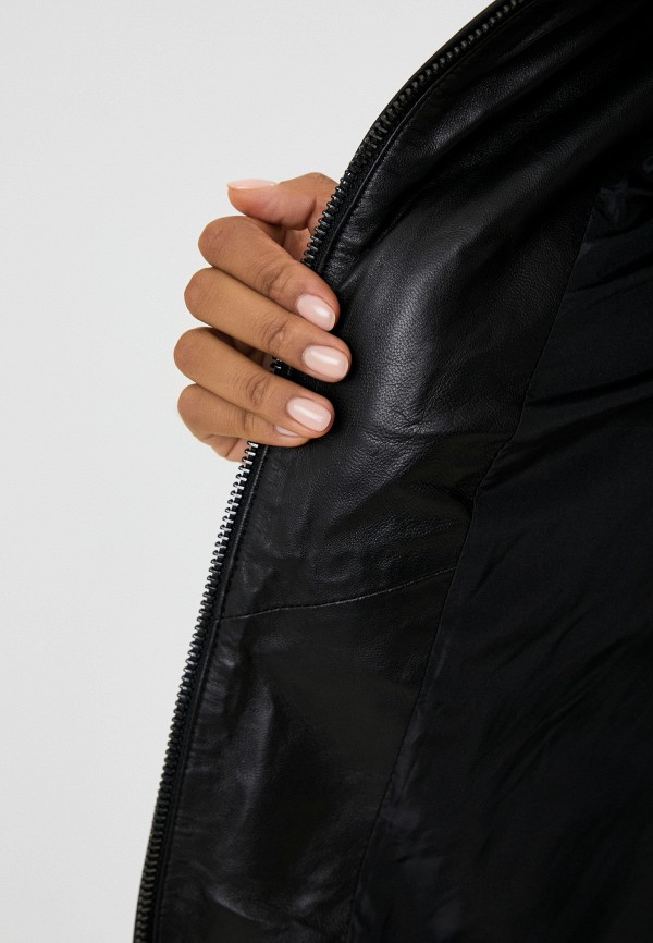 фото Куртка кожаная снежная королева