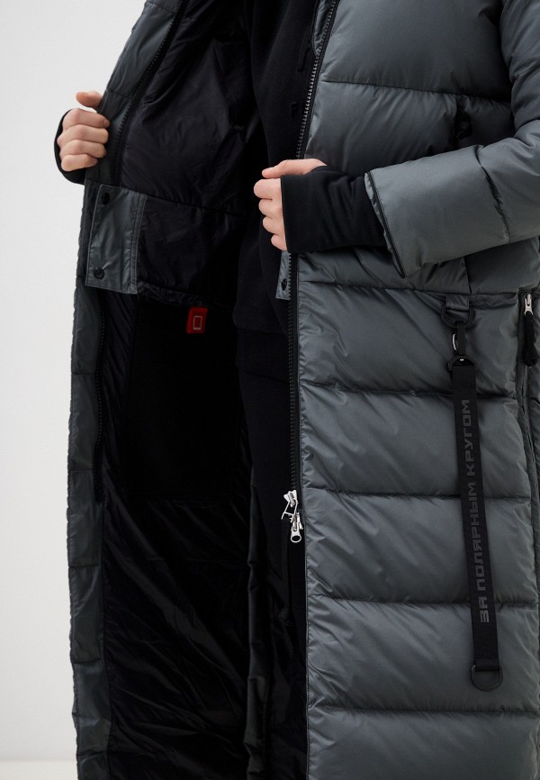 фото Пуховик и брелок bask