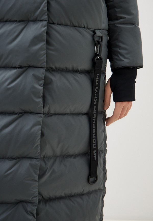 фото Пуховик и брелок bask