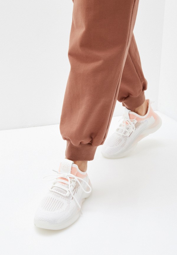 фото Кроссовки escan