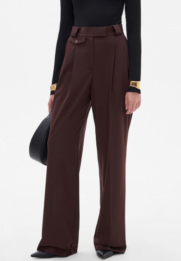 коричневый