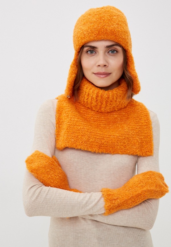 фото Шапка, манишка и варежки landre