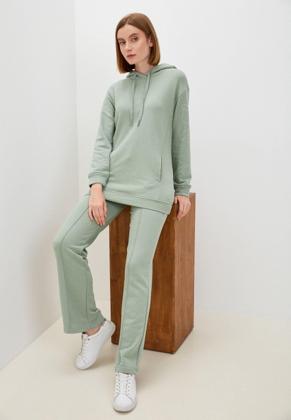 Костюм спортивный Vestiri 10999₽