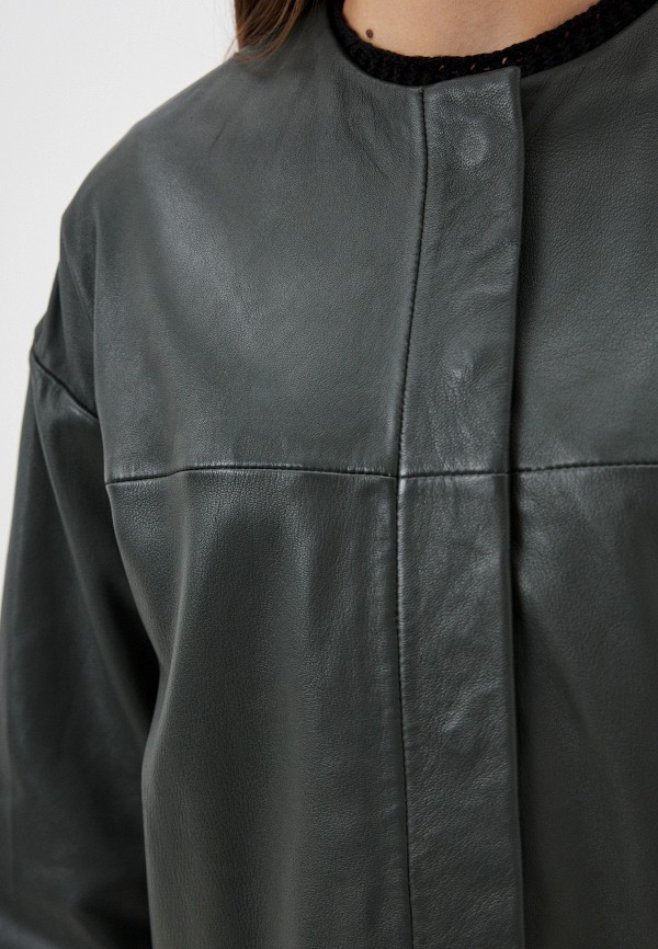 фото Куртка кожаная снежная королева