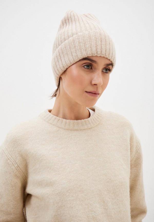 фото Шапка bstatement