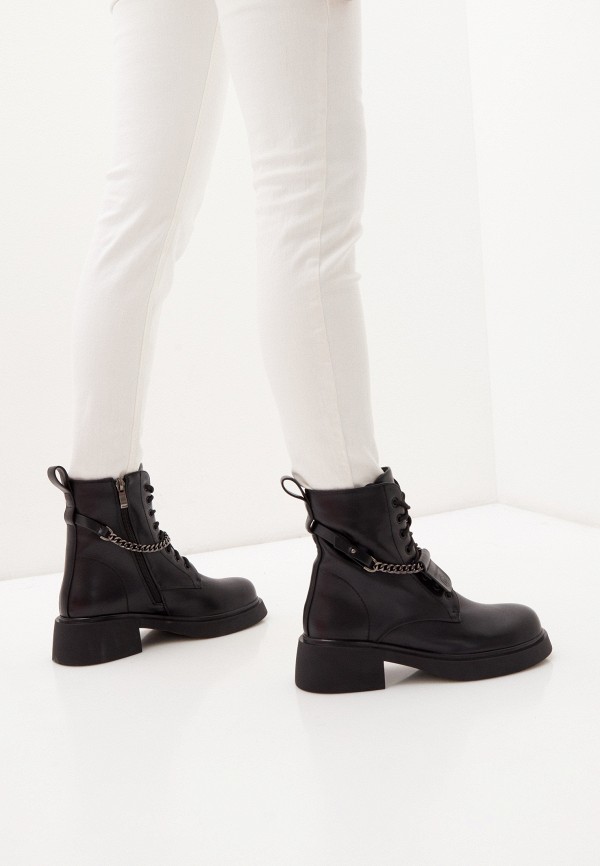 фото Ботинки и цепочка saivvila