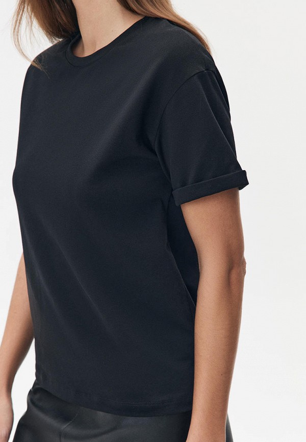 фото Футболка all we need