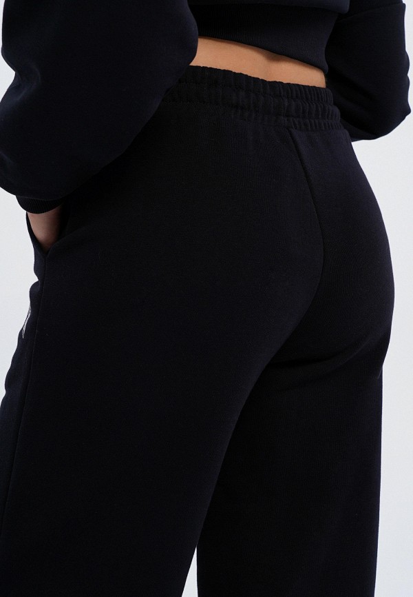 фото Брюки спортивные твое