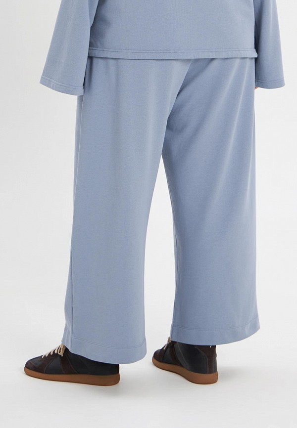 фото Брюки спортивные lessismore