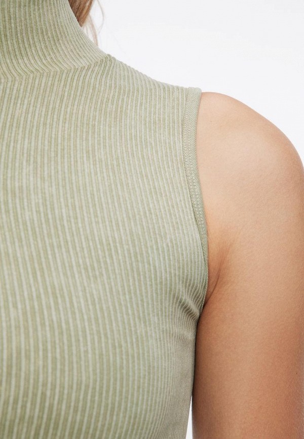 фото Топ спортивный befree