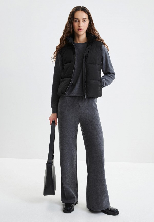 фото Жилет утепленный zarina