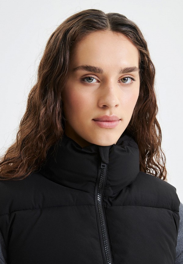 фото Жилет утепленный zarina