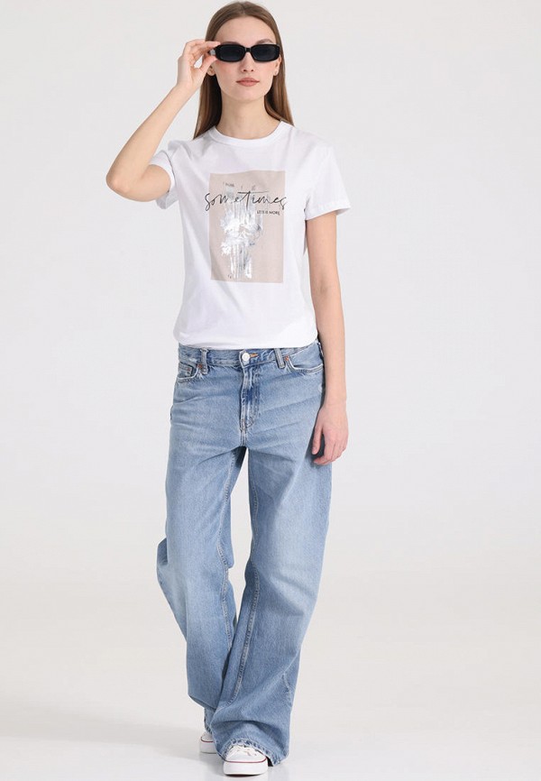 фото Футболка апрель