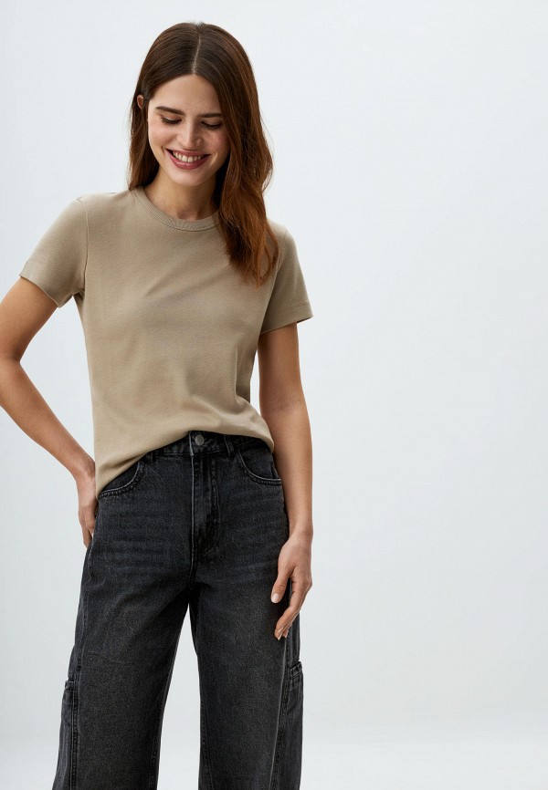 

Футболка Sela, Бежевый, KIRA SLIM FIT