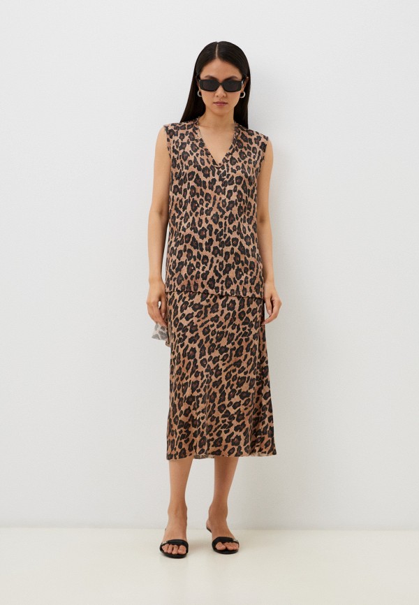 Костюм Voluminous