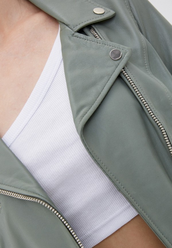 фото Куртка кожаная снежная королева