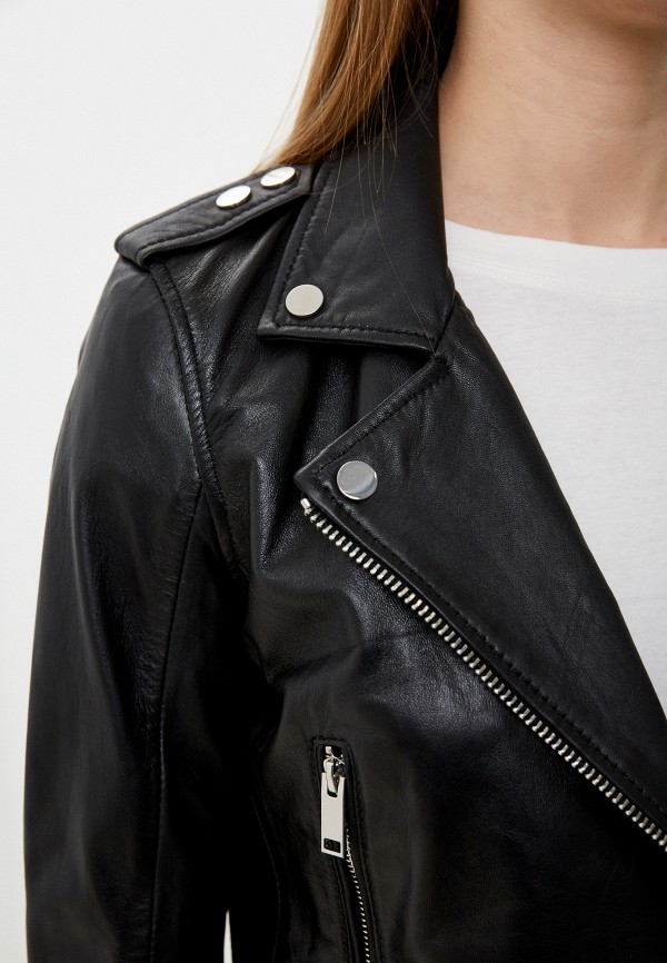 фото Куртка кожаная снежная королева