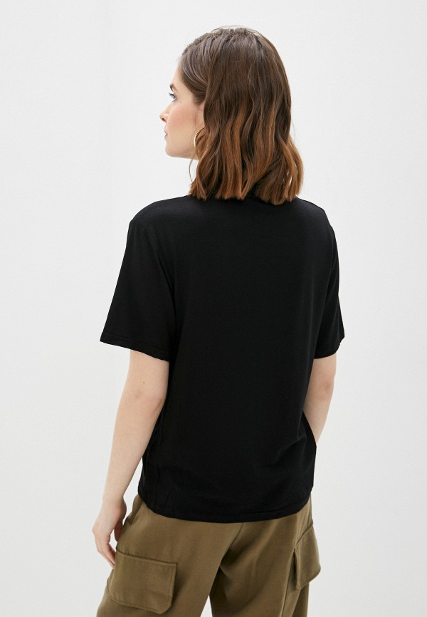 фото Футболка petrichor